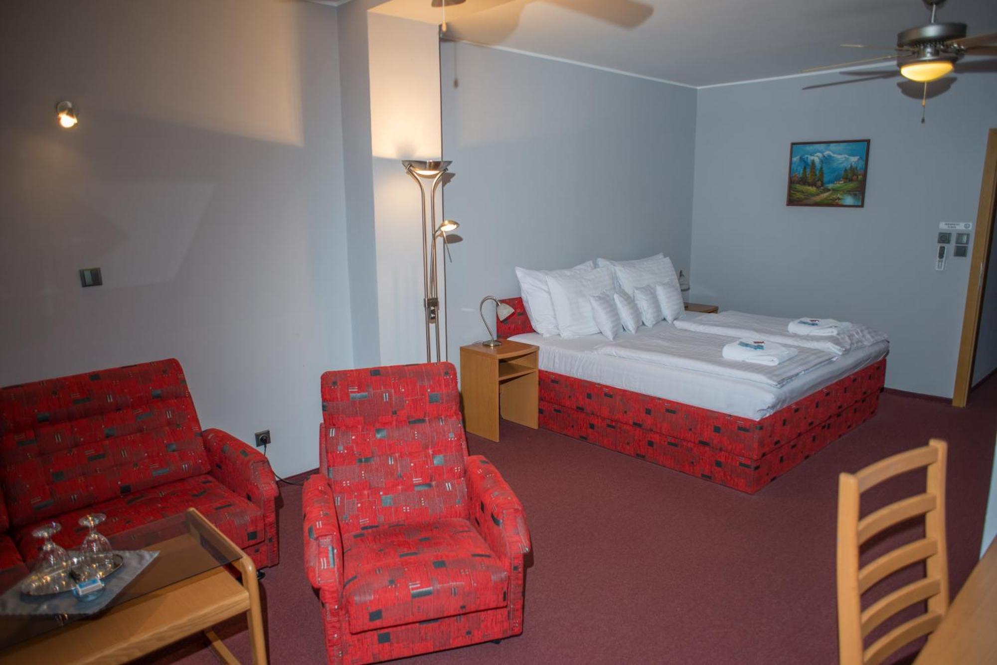 Hotel u Crlíků Tetčice Kamer foto