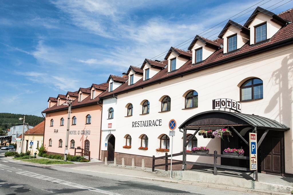 Hotel u Crlíků Tetčice Buitenkant foto